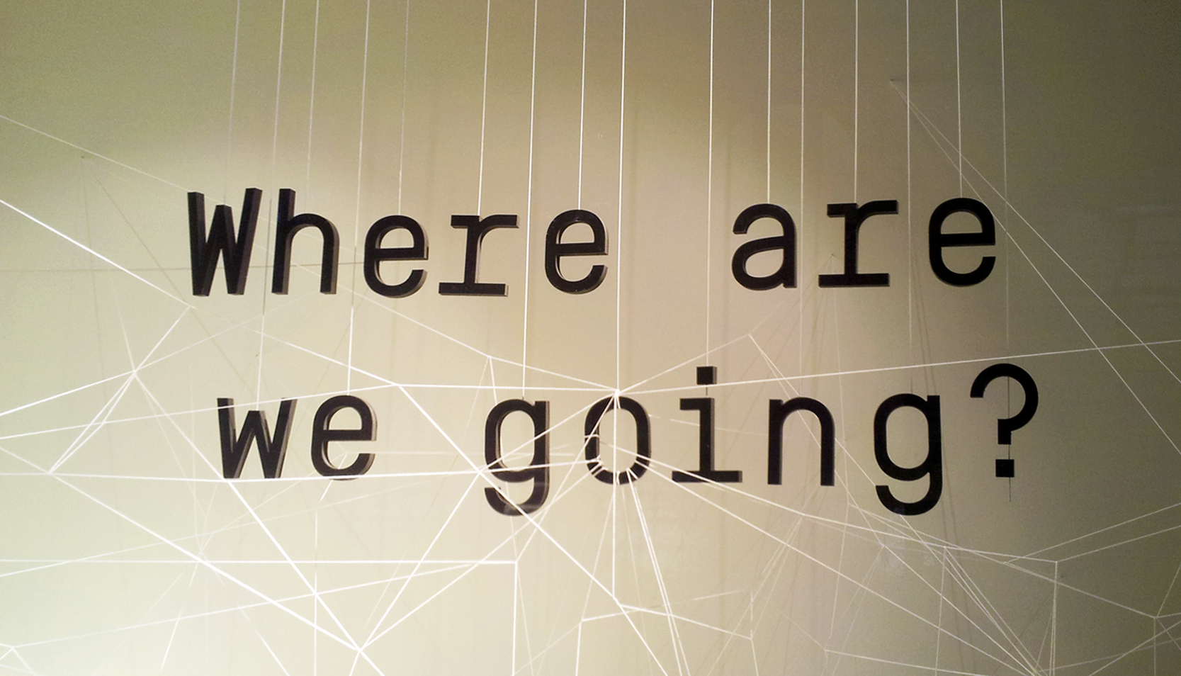 Chiharu-Shiota-Were-are-we-going-01